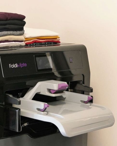 Compre o FoldiMate Polishop, a máquina automática que dobra e passa roupas. Ganhe tempo e praticidade com tecnologia inovadora.
